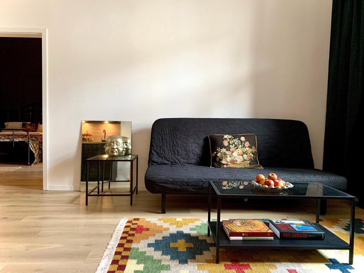 Black Velvet Apartment Krasków Dış mekan fotoğraf